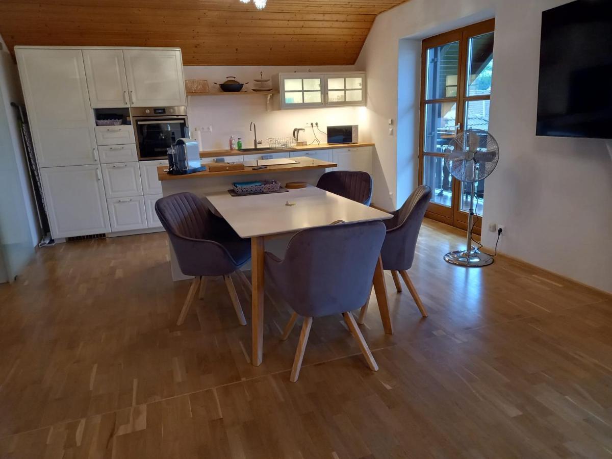 Hide-Away Corinna Drobollach am Faakersee Luaran gambar